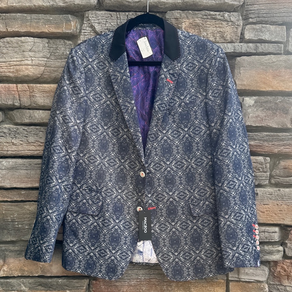 Maceoo  Navy Patterned Sport Coat with Black Collar new with tag size 44